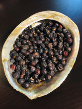 Load image into Gallery viewer, Juniper Berry