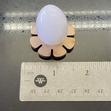 Load image into Gallery viewer, Quartz Egg with Stand